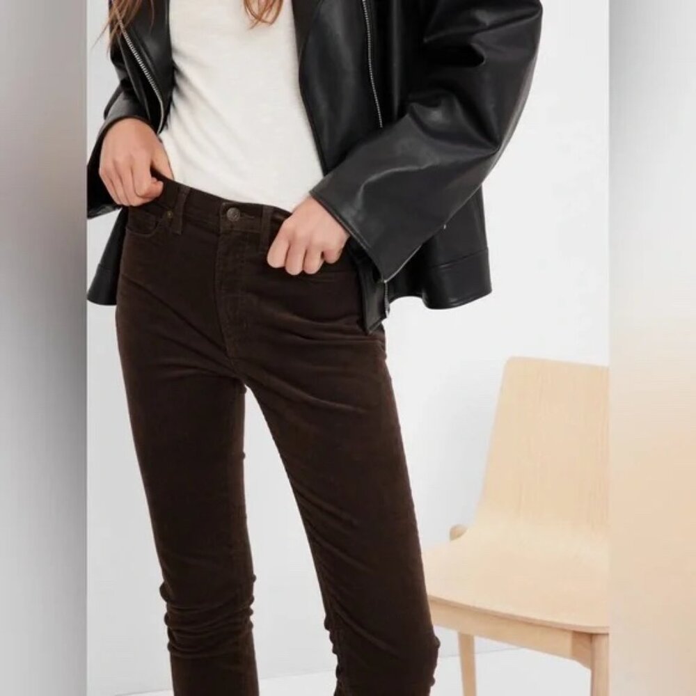 Gap high rise corduroy vintage slim jeans, brown, size 6 (28)